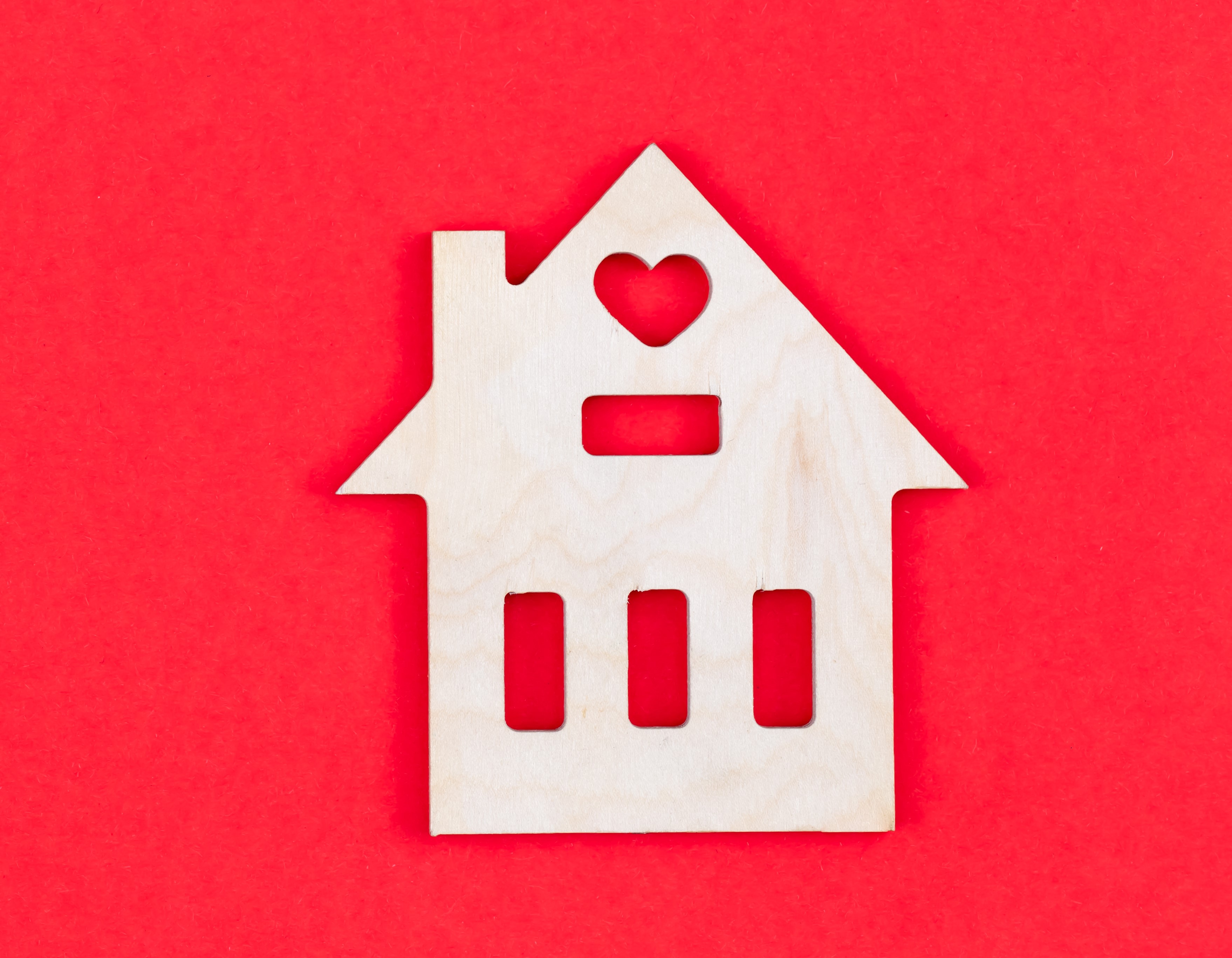 wooden-house-red-background-flat-lay.jpg?Revision=RsM&Timestamp=MwW1xk